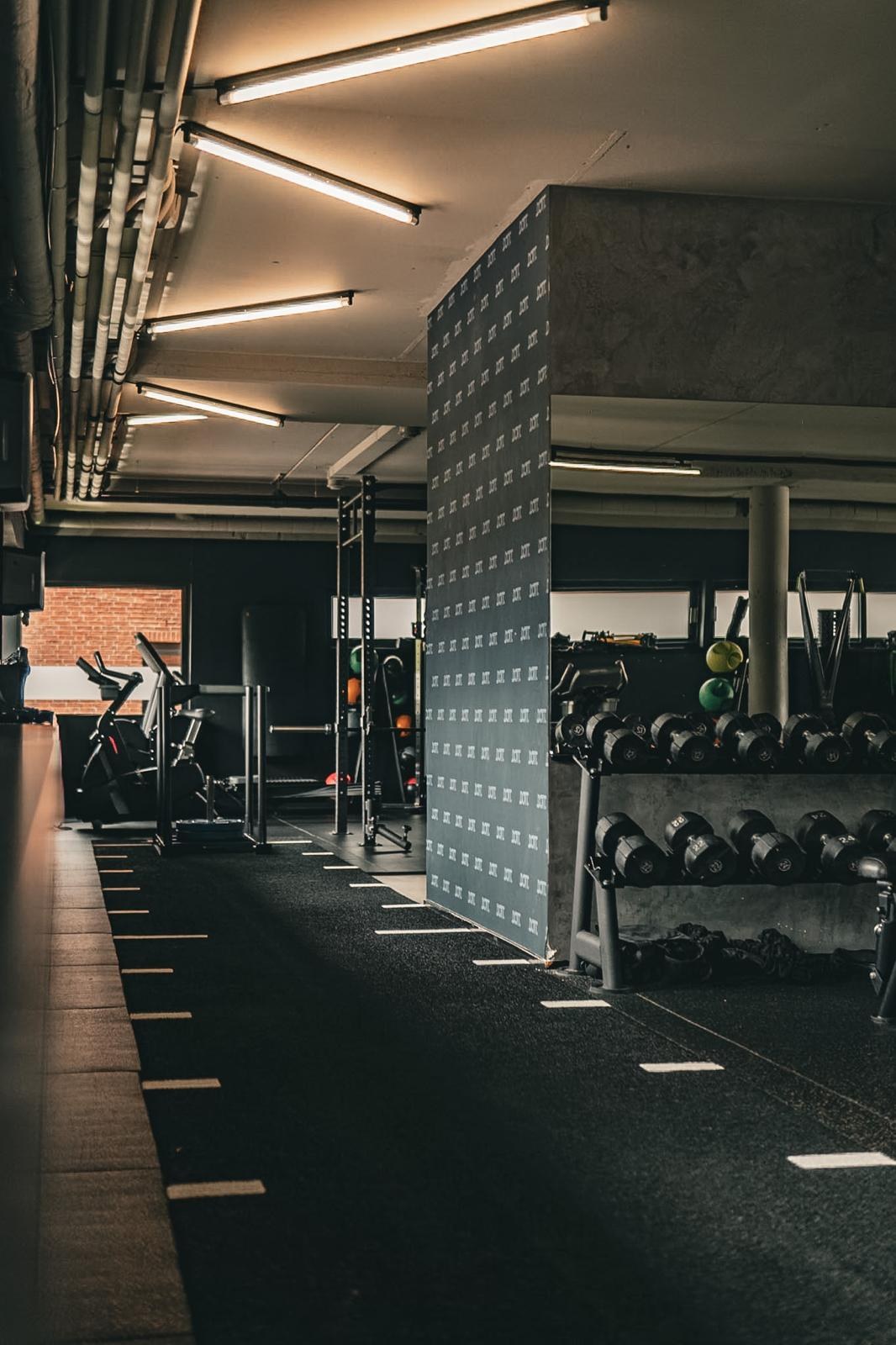 Overzicht van de trainingsruimte in Oosterhout